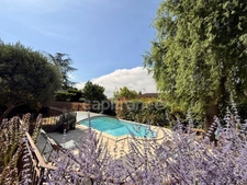 Manor house in CARCASSONNE with 233m2 of living space, 5 bedrooms, garage, swimming pool, 1100m2 plot