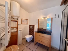 Maison plain-pied à RIEUX MINERVOIS 78m2 habitables, un  gite de 50m2 sur terrain 725m2, piscine