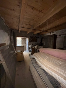 Immeuble à renover à vendre MONTLAUR (11) 282m2 environ avec terrain