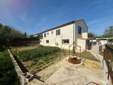 House for sale 9 rooms VILLEMOUSTAUSSOU (11) 194m2 living space, 5 bedrooms, land 1858m2 swimming pool 