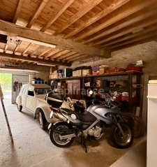 Manor house in CARCASSONNE with 233m2 of living space, 5 bedrooms, garage, swimming pool, 1100m2 plot