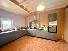 Property with over 700m2 of living space on 1.24 hectares of land, swimming pool and exceptional views 