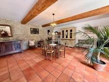 Manor house in CARCASSONNE with 233m2 of living space, 5 bedrooms, garage, swimming pool, 1100m2 plot