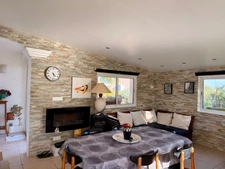 Maison plain-pied à RIEUX MINERVOIS 78m2 habitables, un  gite de 50m2 sur terrain 725m2, piscine