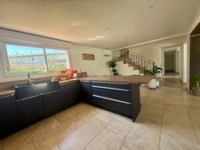 Maison à vendre 9 pièces VILLEMOUSTAUSSOU (11)194m2 habitable, 5 chambres, terrain 1858m2 piscine 