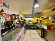 Fonds de commerce à vendre Restauration à  20Km Nord-Est  de Carcassonne 120m2 et Terrasse, places de parking