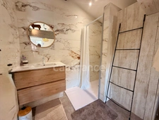 Loft exceptionnel 170m2 habitables 4 chambres, 1 garage et jardin à 20km de Carcassonne  avec piscine hors sol
