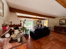 Manor house in CARCASSONNE with 233m2 of living space, 5 bedrooms, garage, swimming pool, 1100m2 plot