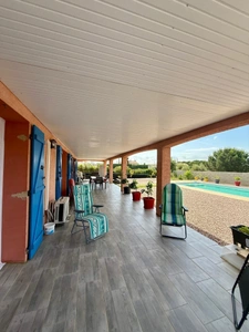 Villa in PEYRIAC MINERVOIS of approximately 135 m2, 3 bedrooms, swimming pool, garage, 885m2 plot