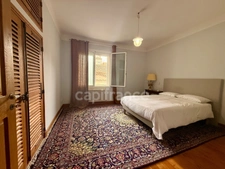 Beautiful 3-bedroom apartment in Carcassonne city centre, 140m2 of living space, one parking space