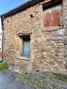 Immeuble à renover à vendre MONTLAUR (11) 282m2 environ avec terrain