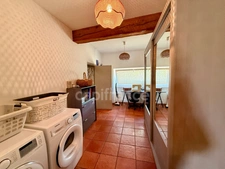 Manor house in CARCASSONNE with 233m2 of living space, 5 bedrooms, garage, swimming pool, 1100m2 plot