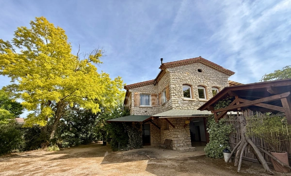 Magnifique propriété à  LIMOUX de 205,07m2 habitables sur 2,05 hectares de terrain