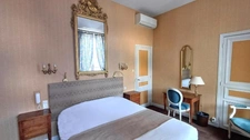 Private mansion in CARCASSONNE, 18 bedrooms, 1340 m² of living space with 2 hangars totaling 668 m², parking, garden of 350 m²