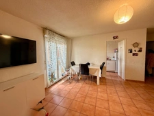 3-room apartment in BERRIAC, 60m2 of living space, two bedrooms, two parking spaces
