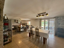 Villa in PEYRIAC MINERVOIS of approximately 135 m2, 3 bedrooms, swimming pool, garage, 885m2 plot