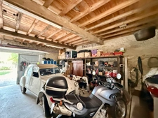 Manor house in CARCASSONNE with 233m2 of living space, 5 bedrooms, garage, swimming pool, 1100m2 plot