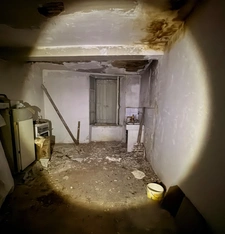Immeuble à renover à vendre MONTLAUR (11) 282m2 environ avec terrain