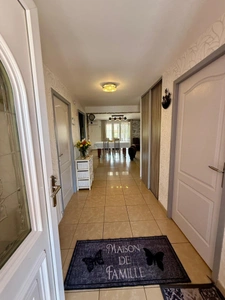 Villa in PEYRIAC MINERVOIS of approximately 135 m2, 3 bedrooms, swimming pool, garage, 885m2 plot