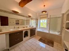 Manor house for sale in CARCASSONNE (11) with 9 rooms, 233m2 of living space, 5 bedrooms, garage, swimming pool, 1100m2 plot