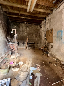 Immeuble à renover à vendre MONTLAUR (11) 282m2 environ avec terrain