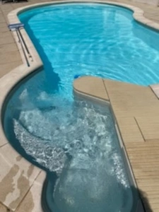 Maison plain-pied à RIEUX MINERVOIS 78m2 habitables, un  gite de 50m2 sur terrain 725m2, piscine