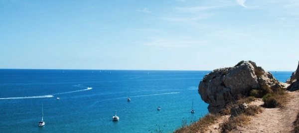 Local/bureau  à vendre Port-Leucate de 111,35m2 lié à un local technique  de 13,90m2