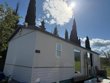 Bungalow 22 M2, deux chambres, su 410m2 de terrain, village proche de Durban 