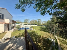 Maison à vendre 9 pièces VILLEMOUSTAUSSOU (11)194m2 habitable, 5 chambres, terrain 1858m2 piscine 