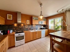 Maison plain-pied à RIEUX MINERVOIS 78m2 habitables, un  gite de 50m2 sur terrain 725m2, piscine