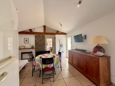 Maison plain-pied à RIEUX MINERVOIS 78m2 habitables, un  gite de 50m2 sur terrain 725m2, piscine