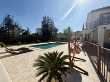 House for sale 9 rooms VILLEMOUSTAUSSOU (11) 194m2 living space, 5 bedrooms, land 1858m2 swimming pool 