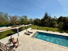 House for sale 9 rooms VILLEMOUSTAUSSOU (11) 194m2 living space, 5 bedrooms, land 1858m2 swimming pool 