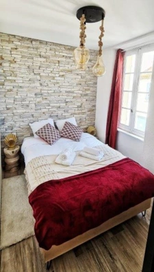 Dpt Aude (11), for sale CARCASSONNE Investment building of 118m244 Apartments: two T2; two T1bis