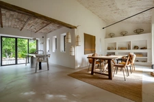 Propriété à vendre avec Mas d’Exception, Borie avec près de 310m2,à Gordes (84). piscine sur 3,4 hectares