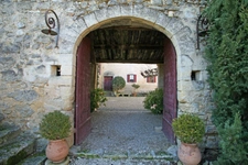 Propriete À Bonnieux(84) exceptionnelle ancienne magnanerie du XIIIᵉ siècle à rénover, près de 1 000 m² près de 7 ha
