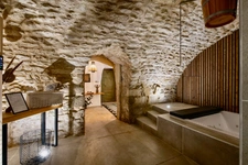 Dpt Vaucluse (84), à vendre BEAUMETTES maison de village de près de 350 m² avec piscine et spa sur un terrain de 1 924,00 m² 