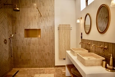 Maison à vendre Bastide composée de 5 suites avec piscine sur terrain attenant de près d'un hectare OPPEDE (84)