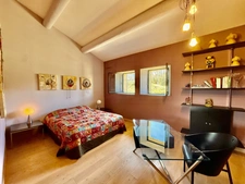 Mas rénové à vendre en campagne de OPPEDE (84), près 200 m2, 3 chambres sur terrain attenant piscinable de près de 1075 m2.
