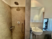 Mas rénové à vendre en campagne de OPPEDE (84), près 200 m2, 3 chambres sur terrain attenant piscinable de près de 1075 m2.