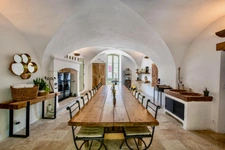 Dpt Vaucluse (84), à vendre BEAUMETTES maison de village de près de 350 m² avec piscine et spa sur un terrain de 1 924,00 m² 
