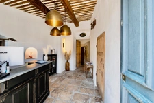 Dpt Vaucluse (84), à vendre BEAUMETTES maison de village de près de 350 m² avec piscine et spa sur un terrain de 1 924,00 m² 