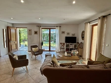Dpt Vaucluse (84), à vendre aux Imberts quartier de GORDES, maison de plein pied avec 3 chambres et 1600 m2 de jardin  