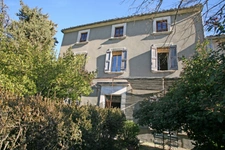 Propriete À Bonnieux(84) exceptionnelle ancienne magnanerie du XIIIᵉ siècle à rénover, près de 1 000 m² près de 7 ha