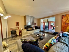 Mas rénové à vendre en campagne de OPPEDE (84), près 200 m2, 3 chambres sur terrain attenant piscinable de près de 1075 m2.