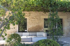 Dpt Vaucluse (84), à vendre GORDES propriété de 465 m2 en pierre avec 11 chambres sur près de 5 ha