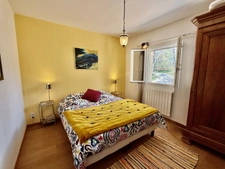Maison à vendre aux portes de ROUSSILLON (84) 5 chambres, piscine, jardin paysagé