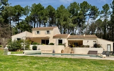Maison à vendre aux portes de ROUSSILLON (84) 5 chambres, piscine, jardin paysagé