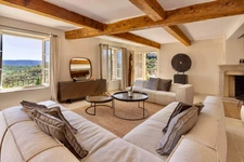 Dpt Vaucluse (84), à vendre au coeur de GORDES Maison de Village de près de 600 m2 avec piscine 