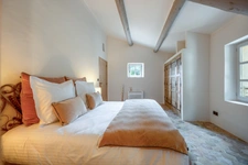House for sale, 8 rooms, SAINT SATURNIN LES APT (84)